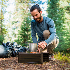 Folding Ground Table & Windshield